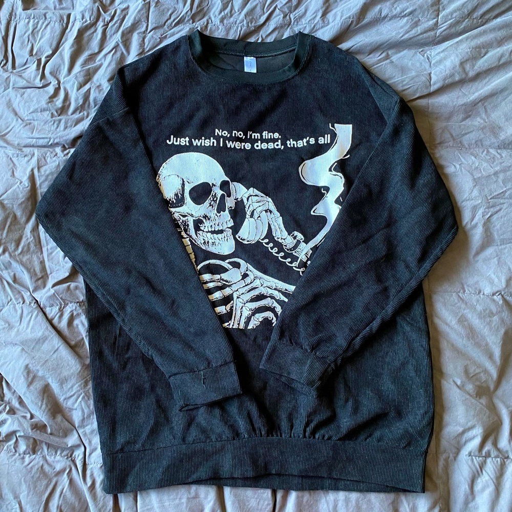 Black sweatshirt
